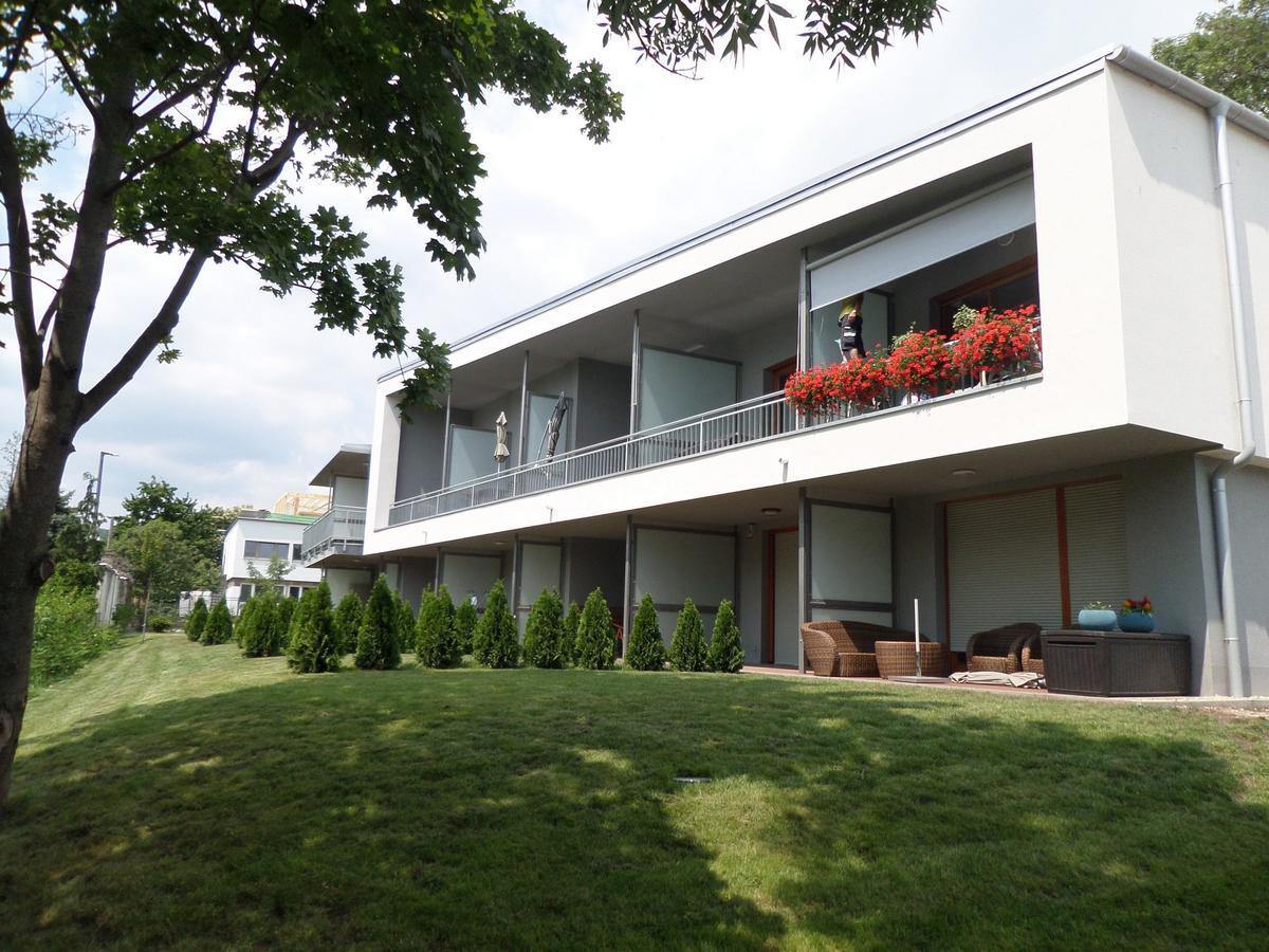 באלאטונפורד Silver Delux Apartman מראה חיצוני תמונה
