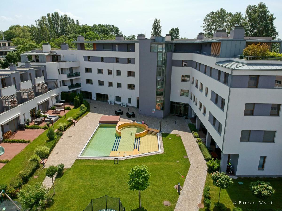 באלאטונפורד Silver Delux Apartman מראה חיצוני תמונה